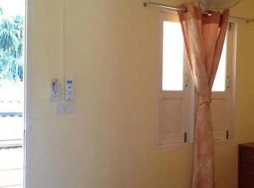Amonrada House Hostel Koh Tao Thailand