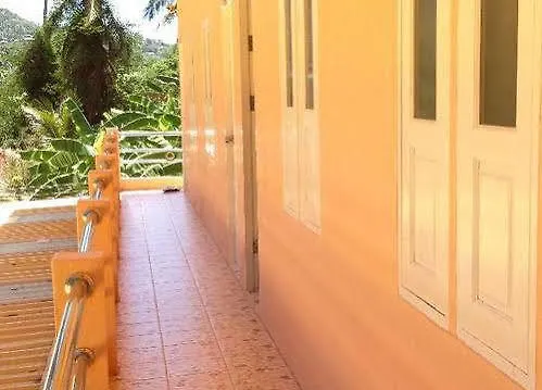 Amonrada House Hostel Koh Tao Thailand